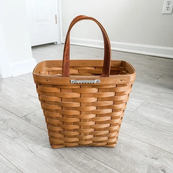 Longaberger Tall Key Basket with Protector - Picture 4 of 6